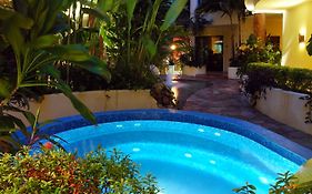 Villas Sacbe Condo Hotel&Beach Club